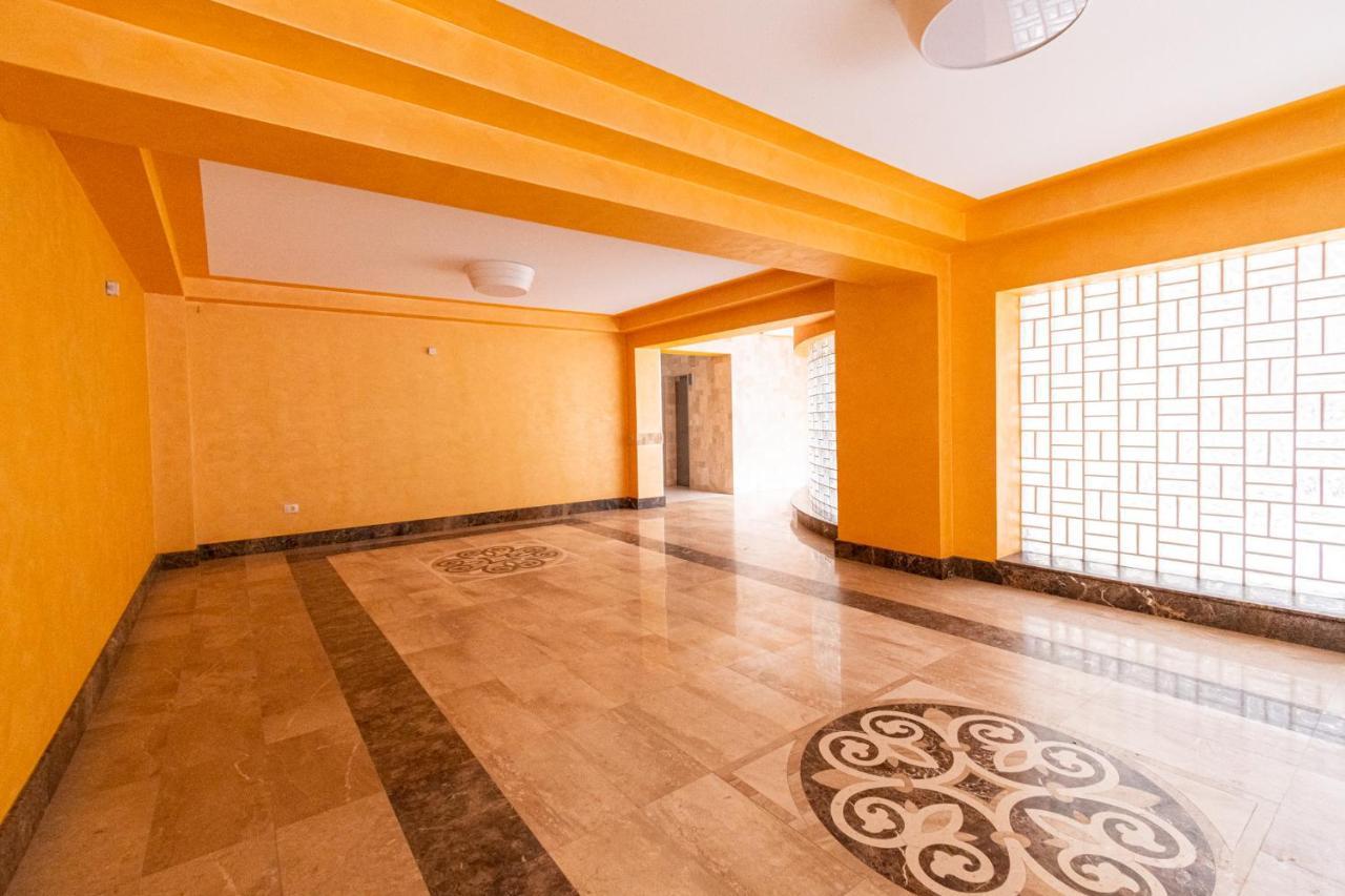 Nature Apartment - Minutes Away From The Old Town And Afi Mall Braşov Eksteriør billede